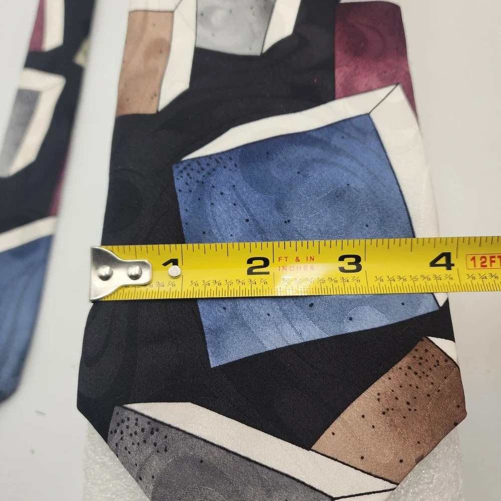 Alexander Lloyd Geometric Cube Pattern‎ Black Silk Imported Men's Necktie